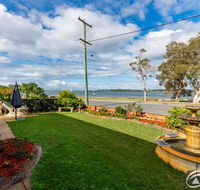Spoil yourself with the perfect position of this first floor Unit - Tourism Cairns