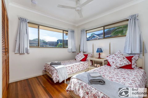 Spoil Yourself With The Perfect Position Of This First Floor Unit - Tourism Cairns 2