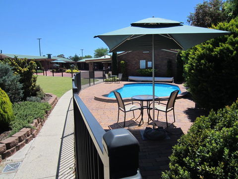 Stannum Lodge Motor Inn - Tourism Cairns 0