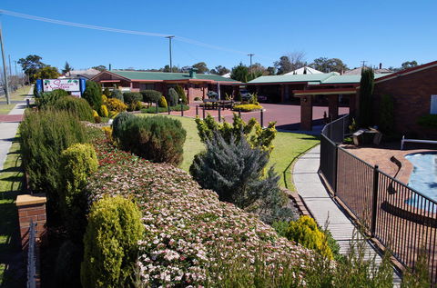 Stannum Lodge Motor Inn - Tourism Cairns 3