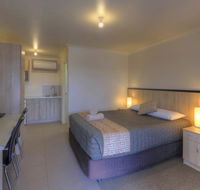 Starline Motor Inn - Tourism Cairns