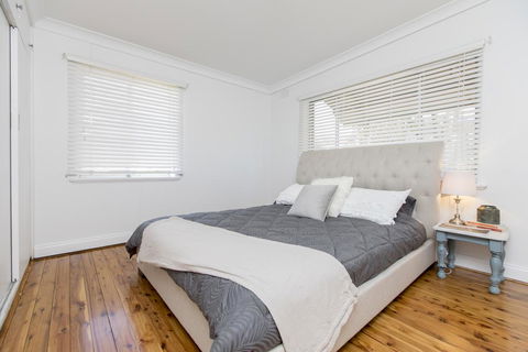 Stay At Meurant Wagga - Tourism Cairns 3