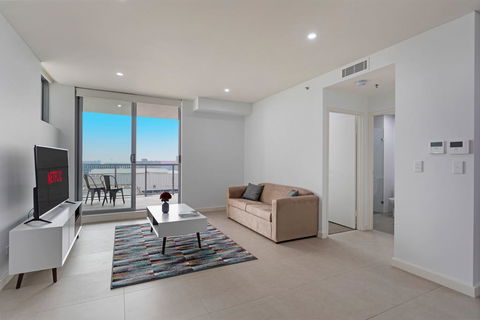 STAY&CO Mascot Station - Tourism Cairns 3