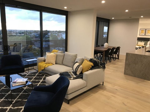 StayCentral Essendon Escape Sub-penthouse - Tourism Cairns 3