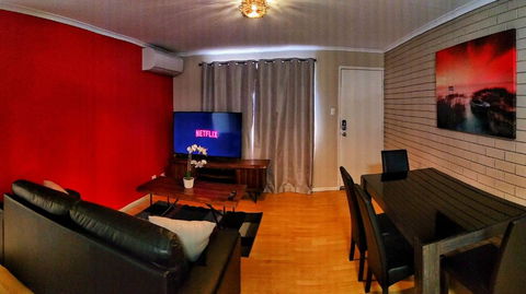 Stroll To The City Center In Minutes - Tourism Cairns 1
