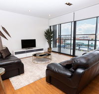 Stylish Inner City Penthouse Apartment - Tourism Cairns