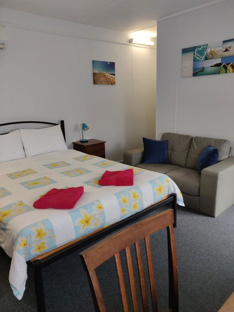 Summers Rest Units - Tourism Cairns 1