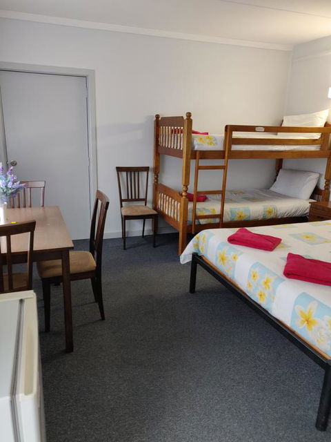 Summers Rest Units - Tourism Cairns 2