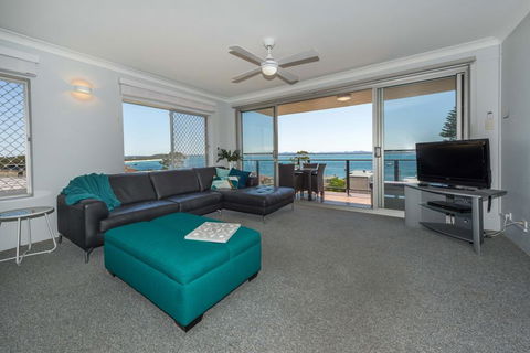 Sundeck Unit 7 - Shoal Bay - Tourism Cairns 2