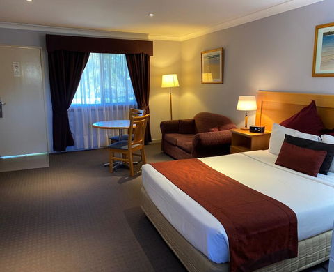 Sunseeker Motor Inn - Tourism Cairns 1