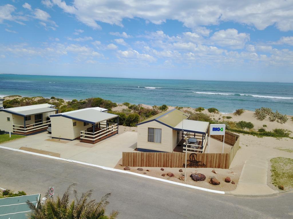 Geraldton WA Tourism Cairns