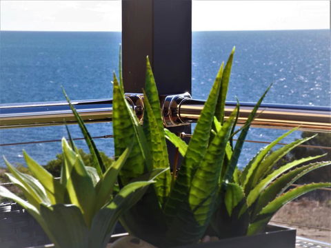 Sunset Cove Beach House - Tourism Cairns 2