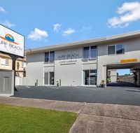Surf Beach Motel Coffs - Tourism Cairns
