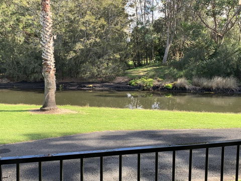 Surfrider Caravan Park - Tourism Cairns 0