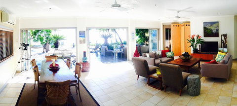 Tali Oak Beach House - Tourism Cairns 3