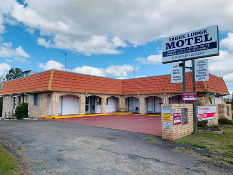 Taree Lodge Motel - Tourism Cairns 0