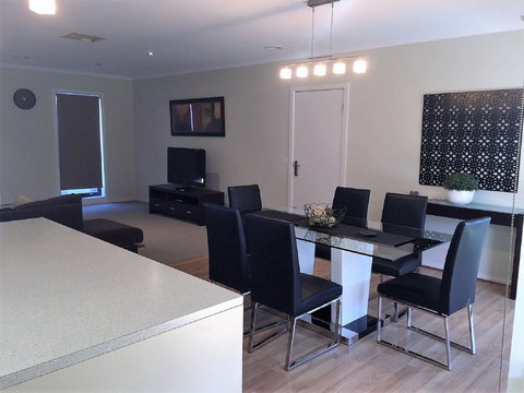 Tempo Place - Mulwala - Tourism Cairns 3