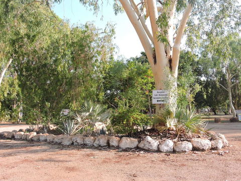 Territory Manor Motel & Caravan Park - Tourism Cairns 2