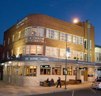 The Alpine Hotel - Tourism Cairns