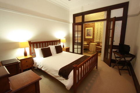 The Bank Guesthouse - Tourism Cairns 2