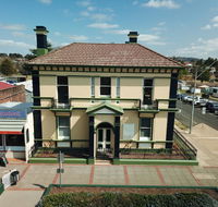 The Bank Guesthouse Glen Innes - Tourism Cairns