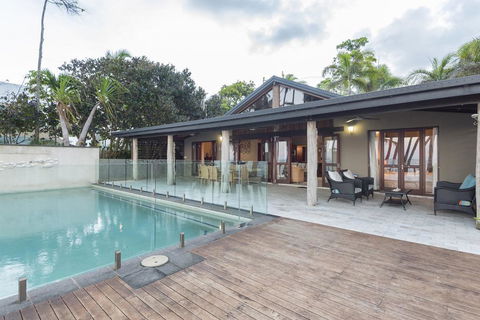 The Beach House On Newell - Tourism Cairns 2