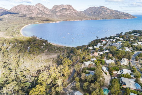 Freycinet Haven - Tourism Cairns 25