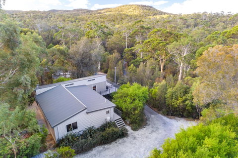 Freycinet Haven - Tourism Cairns 26