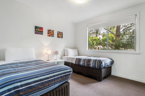 Freycinet Haven - Tourism Cairns 15