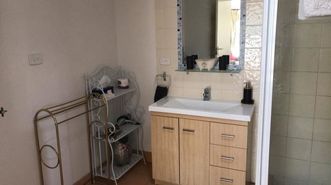 Oatlands Retreat - Tourism Cairns 9