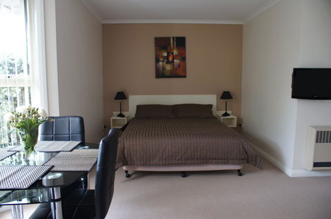 Shearwater Cottages - Tourism Cairns 6