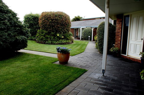 Shearwater Cottages - Tourism Cairns 0