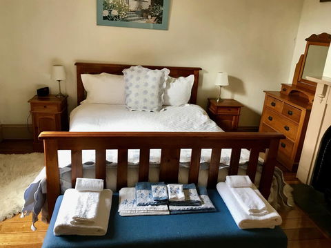 Eliza Cottage - Tourism Cairns 14