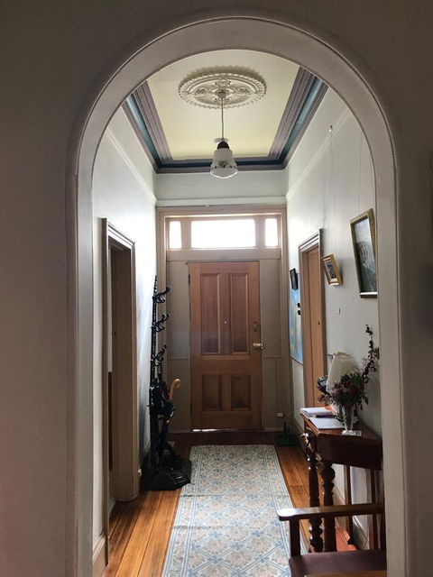 Eliza Cottage - Tourism Cairns 10