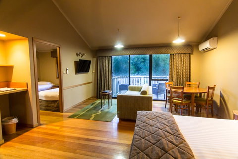 Freycinet Lodge - Tourism Cairns 25