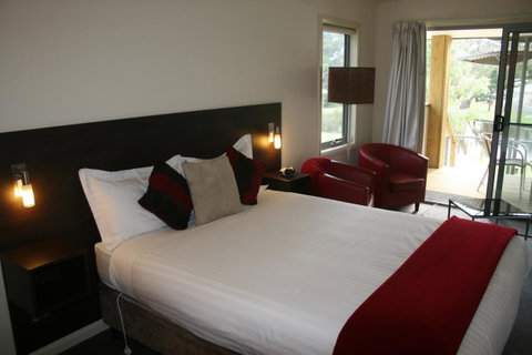 Bicheno By The Bay - Tourism Cairns 34