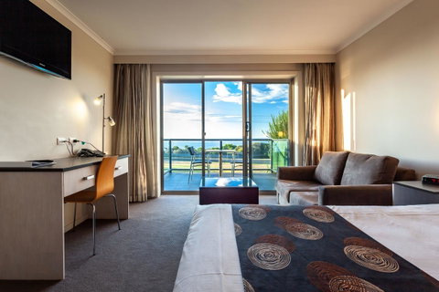 Beachfront Bicheno - Tourism Cairns 0