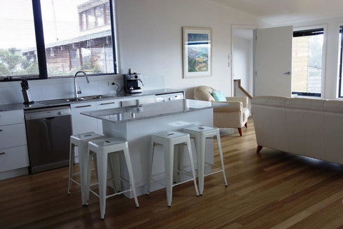 THE LOFT @ Bay Of Fires Seascape - Tourism Cairns 12