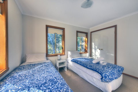 Freycinet Sanctuary 5 - Tourism Cairns 5