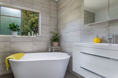 Sunrise On The Bay - Tourism Cairns 6