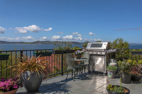 Sunrise On The Bay - Tourism Cairns 12