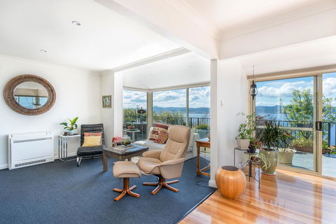 Sunrise On The Bay - Tourism Cairns 8