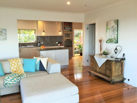 Sunrise On The Bay - Tourism Cairns 4