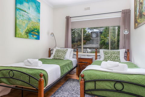 Sunrise On The Bay - Tourism Cairns 16