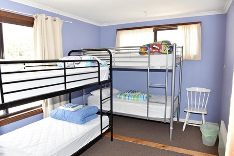 Bicheno Backpackers - Tourism Cairns 1