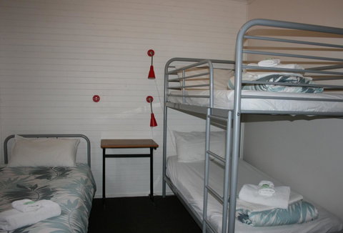 Seaview Holiday Park - Tourism Cairns 18