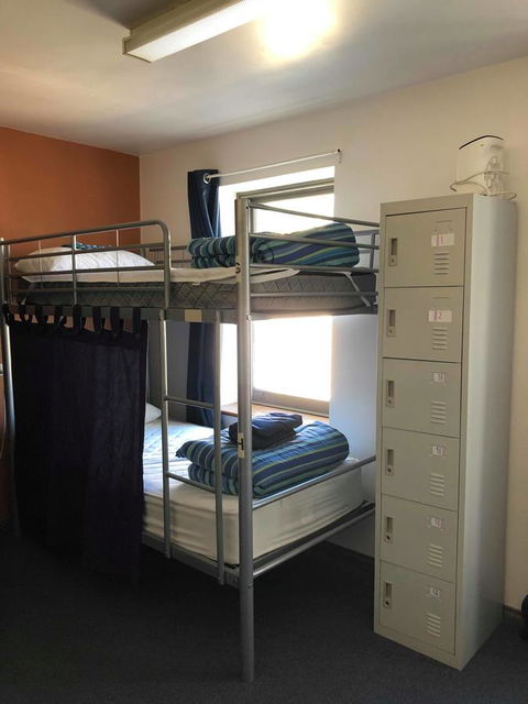 The Nook Backpackers - Tourism Cairns 16