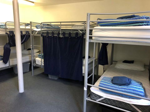 The Nook Backpackers - Tourism Cairns 32