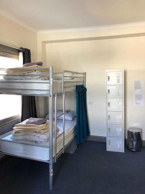 The Nook Backpackers - Tourism Cairns 7