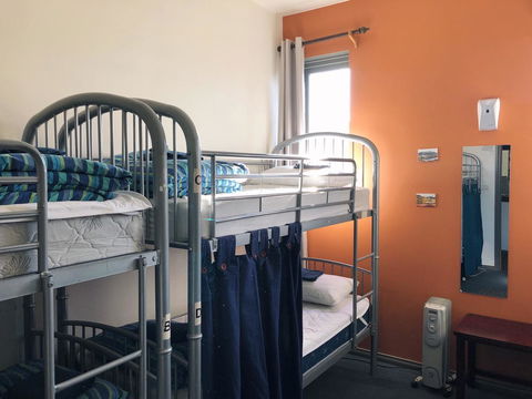 The Nook Backpackers - Tourism Cairns 9